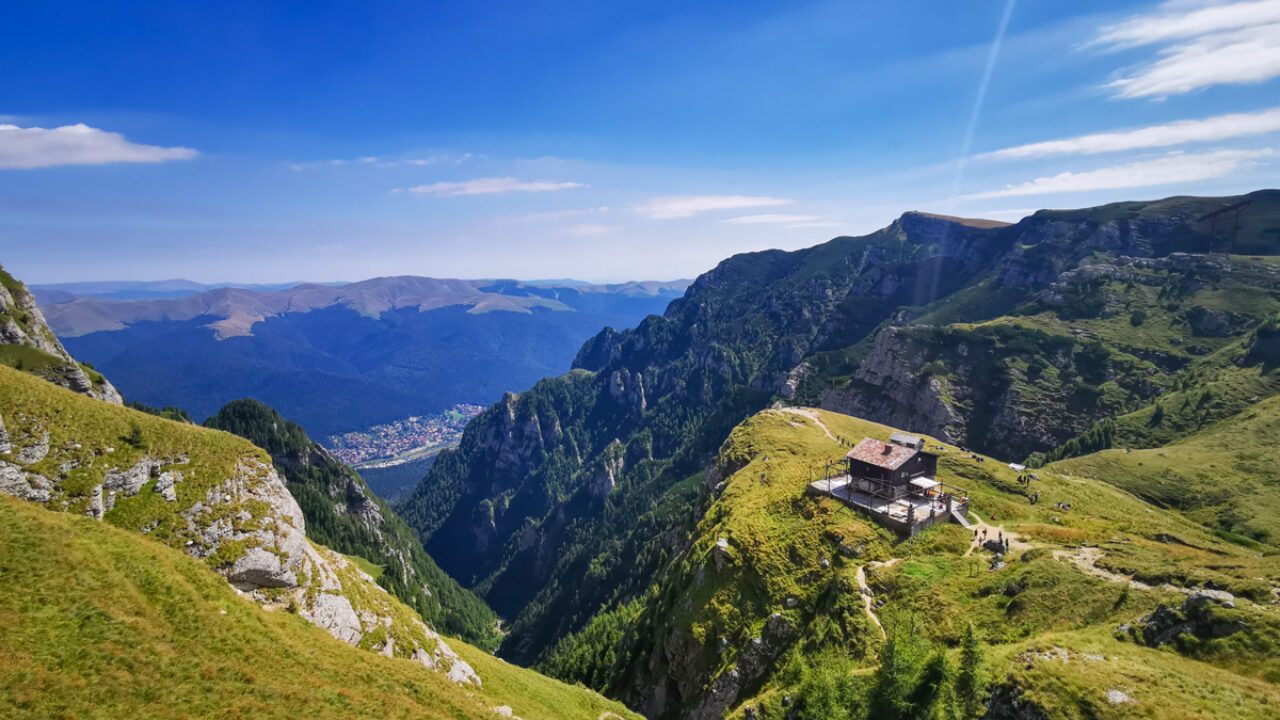 Mountain cabin on a ridge in the Bucegi Mountains, above Bușteni