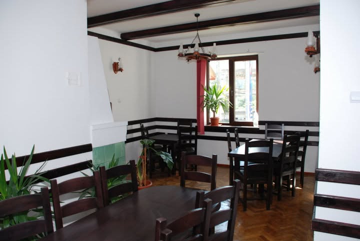 Dining room at Guesthouse Caraiman-Ștefan