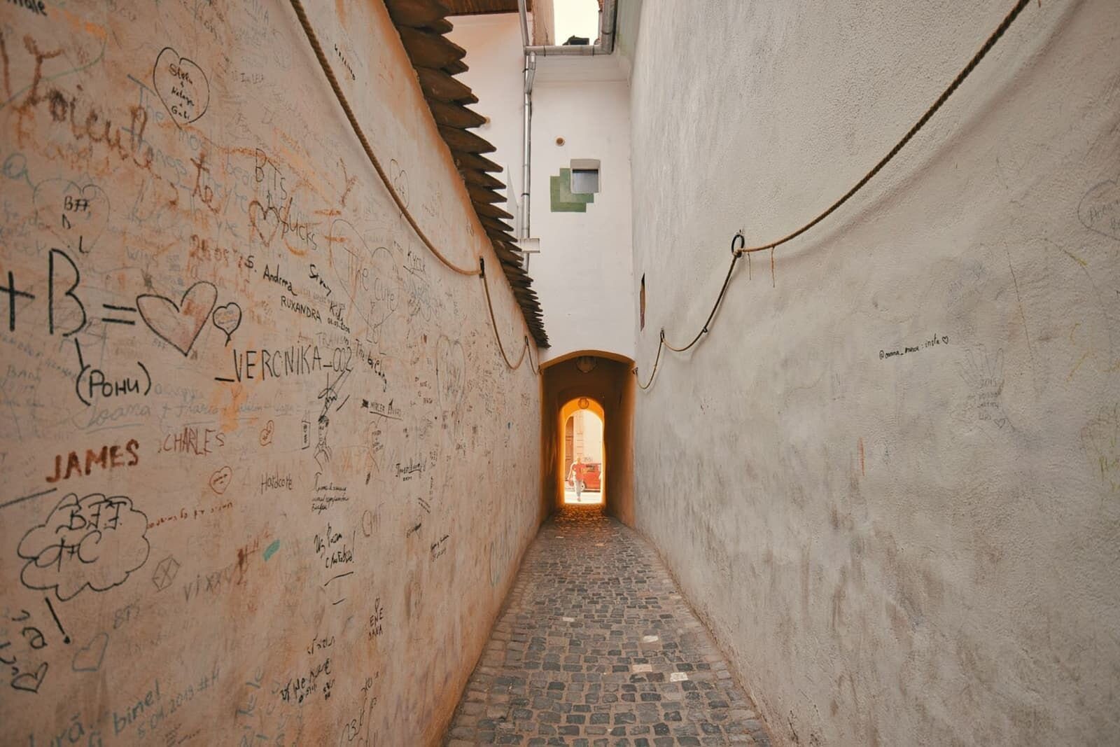 Rope Street (Strada Sforii)